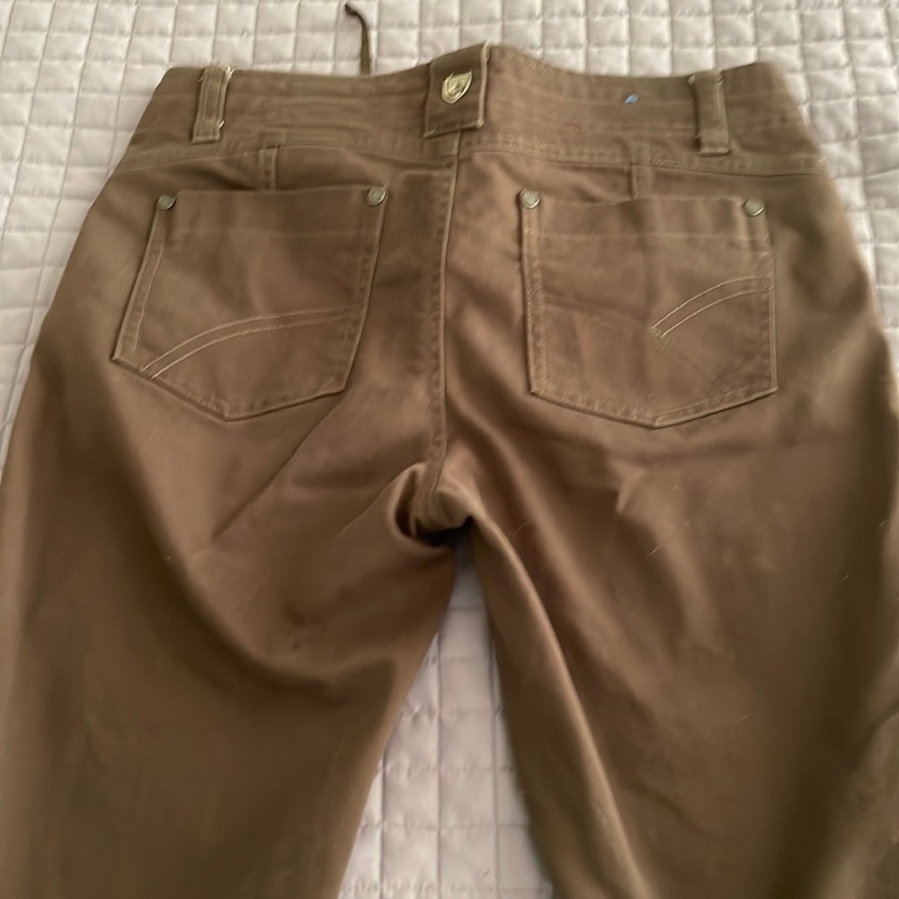 Women’s Kuhl size 6 regular 29” inseam